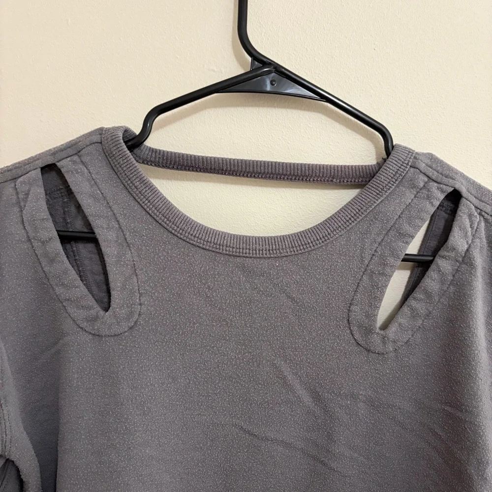 JoyLab Grey Cutout Athletic Sweatshirt Women’s Large - Picture 3 of 6